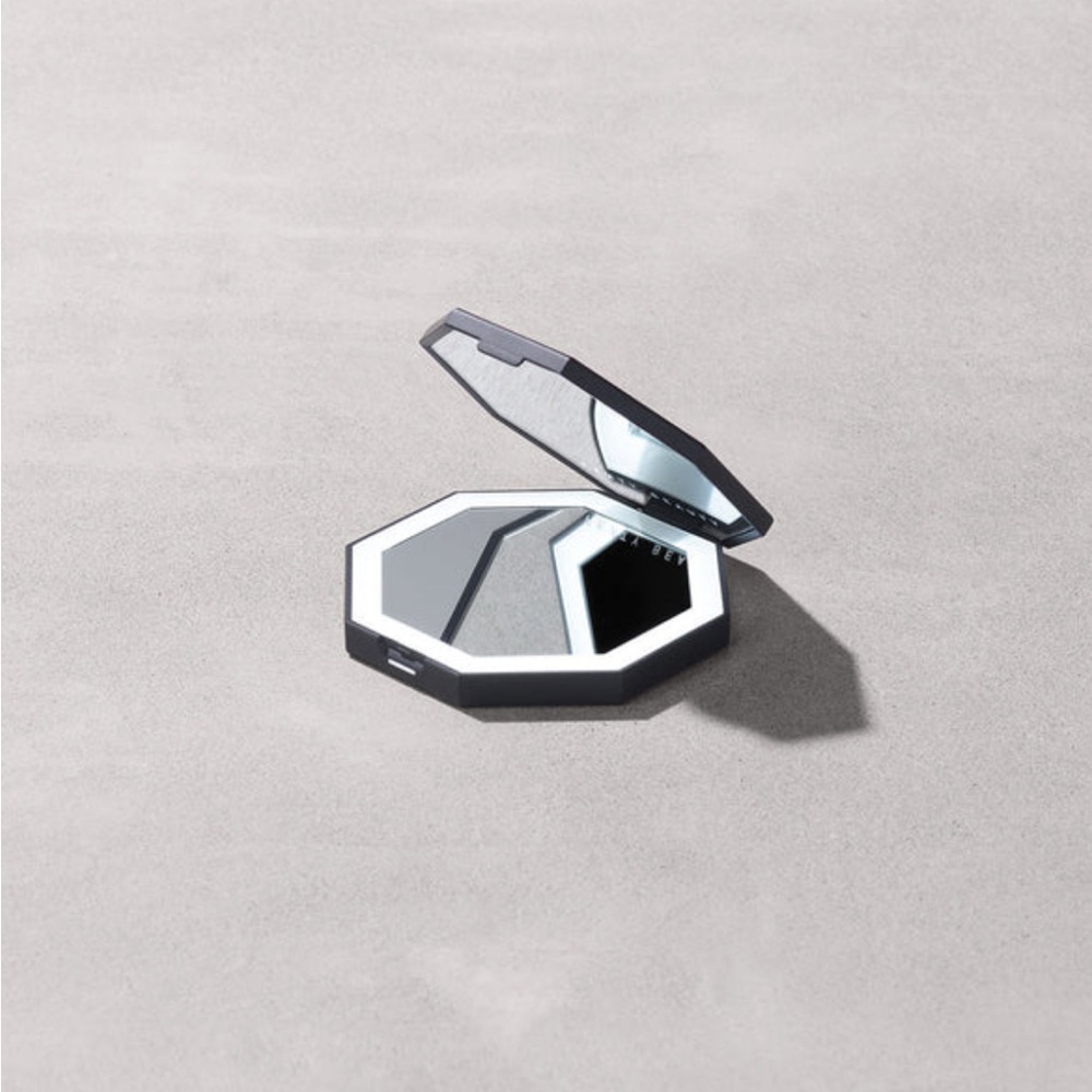 Limited edition Fenty beauty led compact mirror